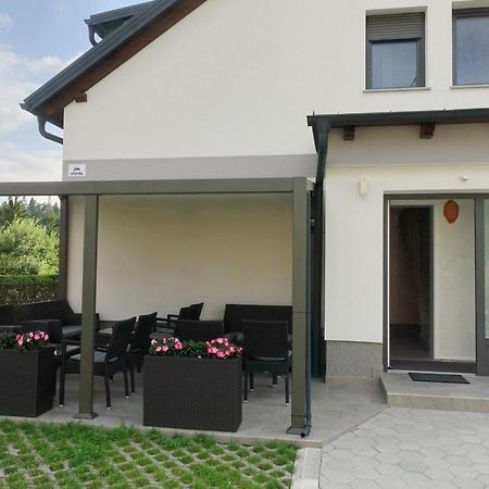 Apartmaji Anita Begunje pri Cerknici Kültér fotó
